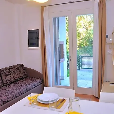Cozy With Swimming Pool And Fireplace Hotel